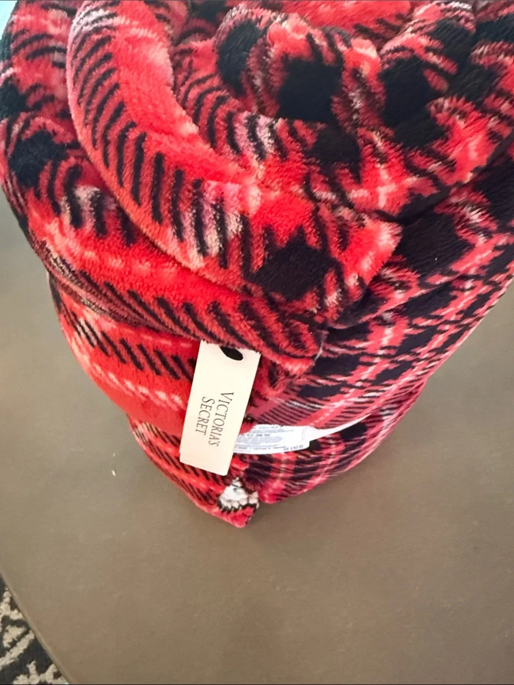 Victoria's Secret Red and Black Plaid Plush Throw Blanket